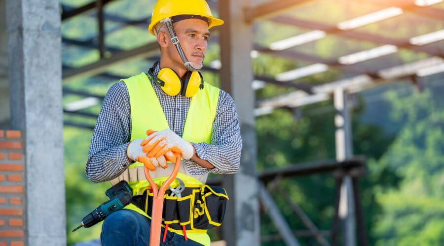 Professional gutter cleaning in Aliquippa, PA